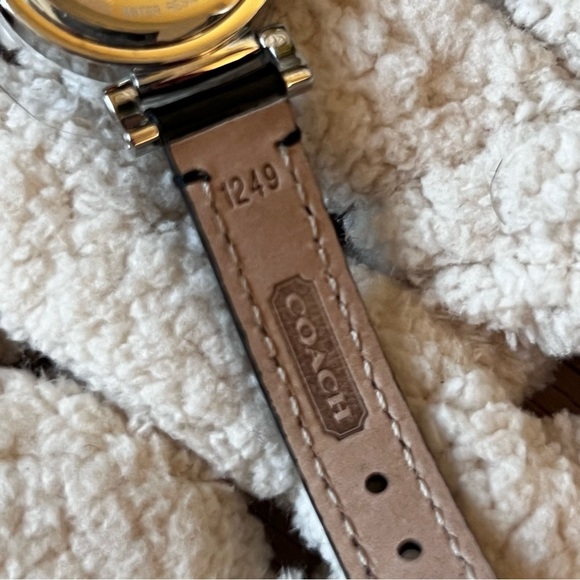 Coach watch with leather strap new - Picture 11 of 12